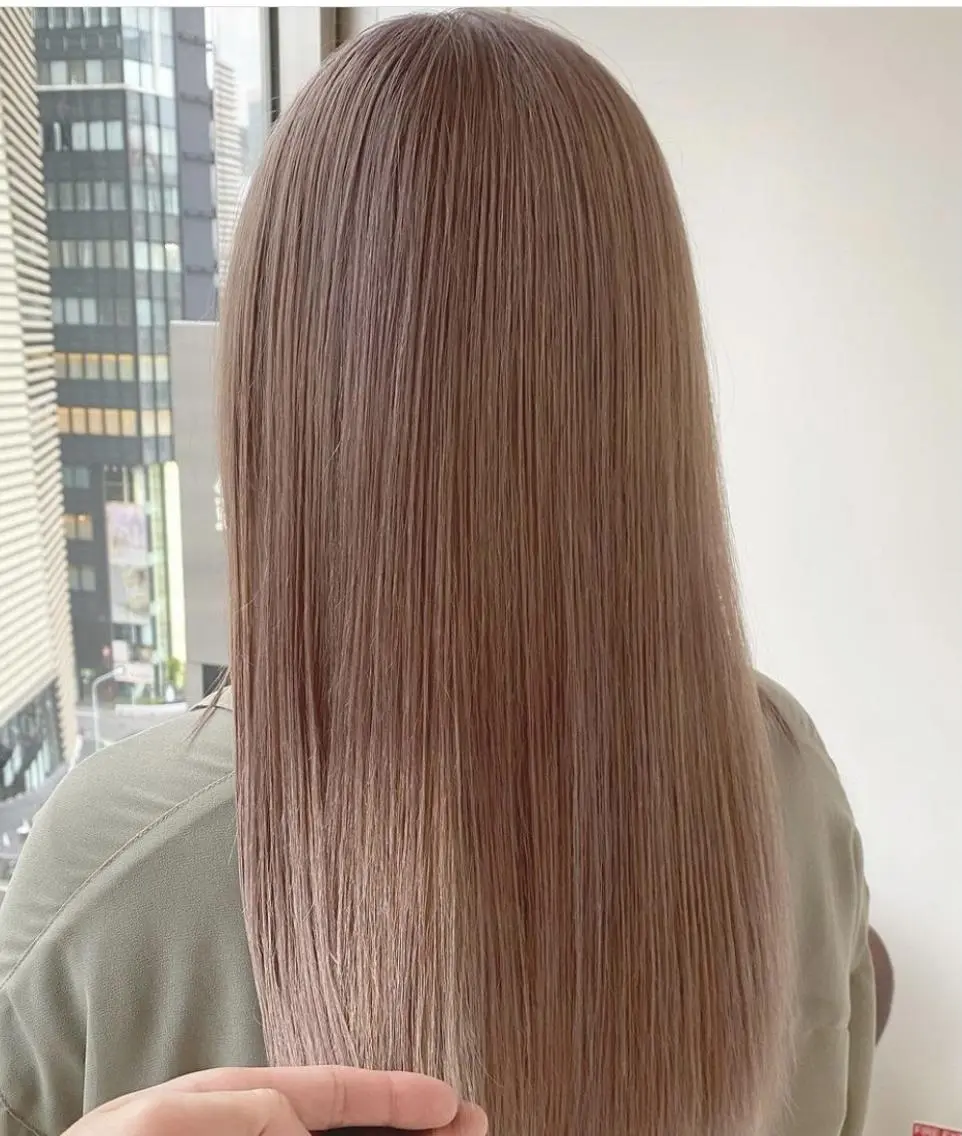 セミロング カラー ベージュカラー ブリーチ ピンクカラー ピンクベージュ 銀座店長🌟 片山雄太のヘアスタイル