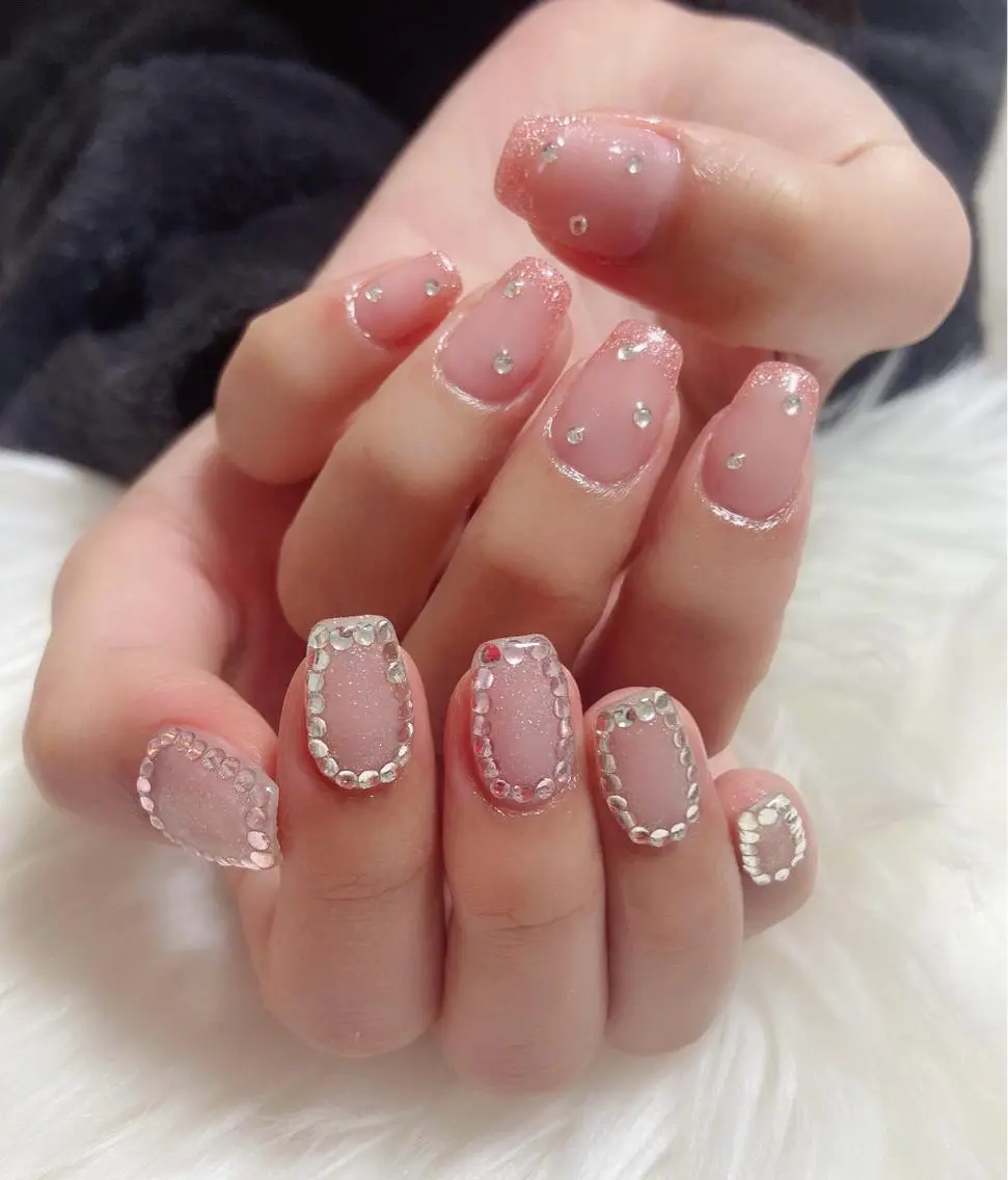 ネイル ハンドネイル ＆ME アンドミーのネイルデザイン