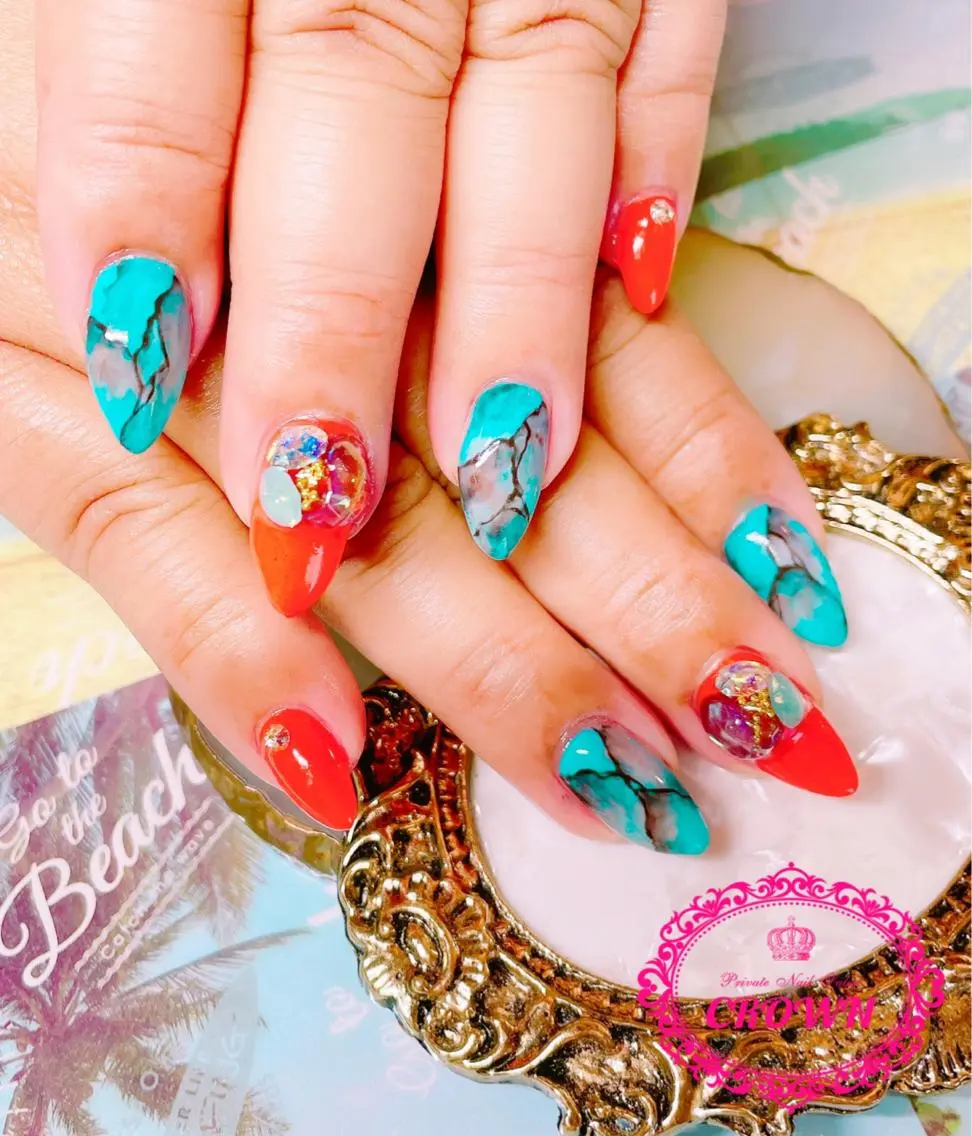 ネイル ハンドネイル CROWN プライベートサロンのネイルデザイン