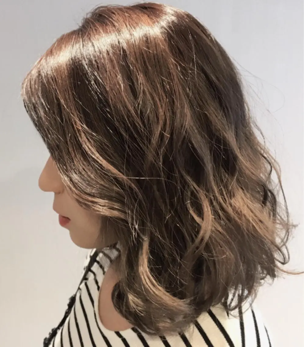 ミディアム カラー 【mokuオーナー】 ちはるのヘアスタイル