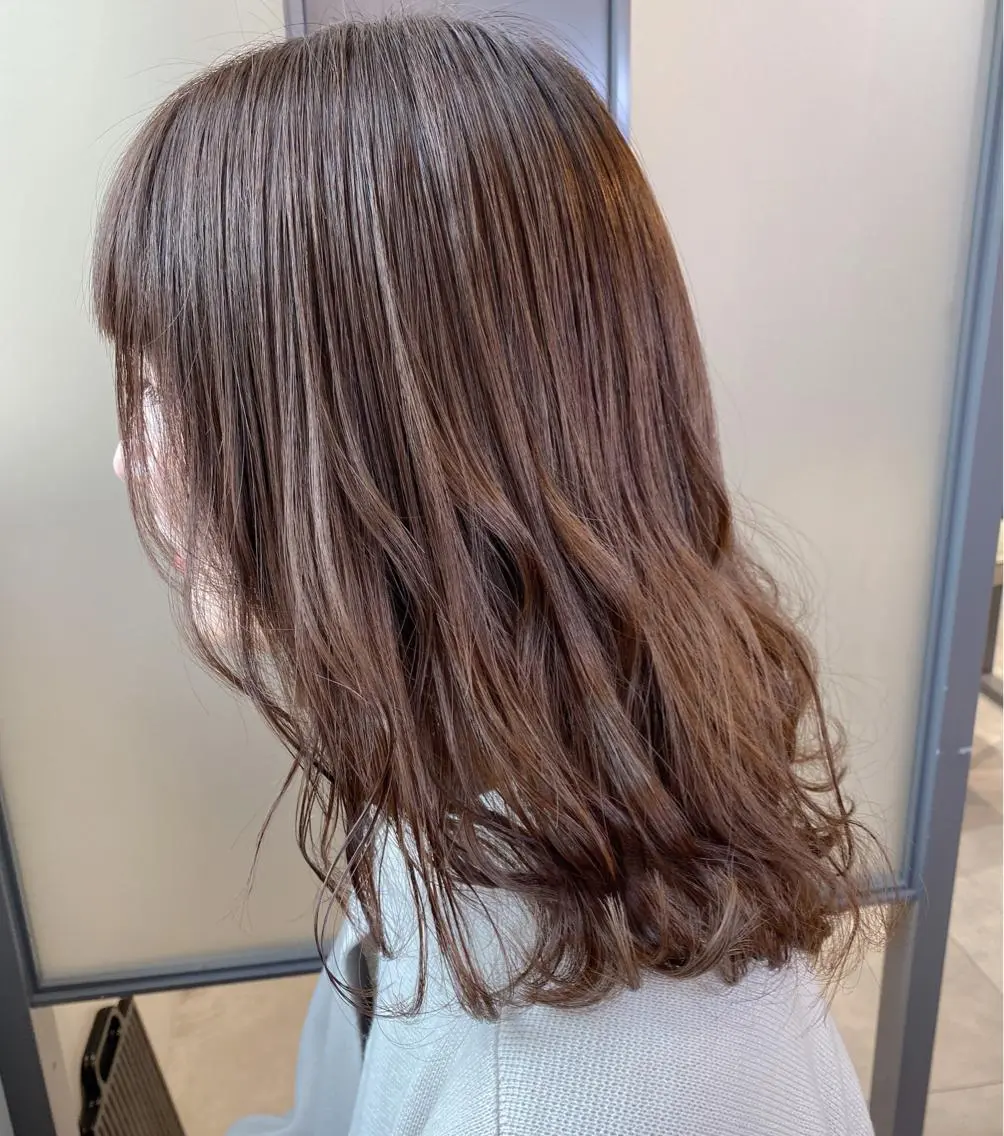 セミロング カラー ラベンダーカラー ピンクカラー ピンクラベンダー 【透明感、艶髪】西村 有司のヘアスタイル