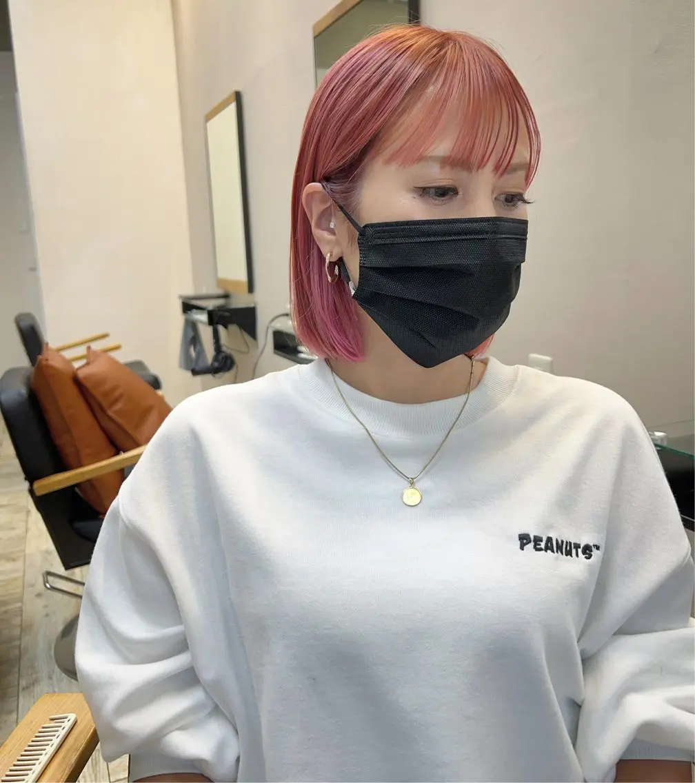 ショート カラー ピンクカラー テトネ タカシのヘアスタイル