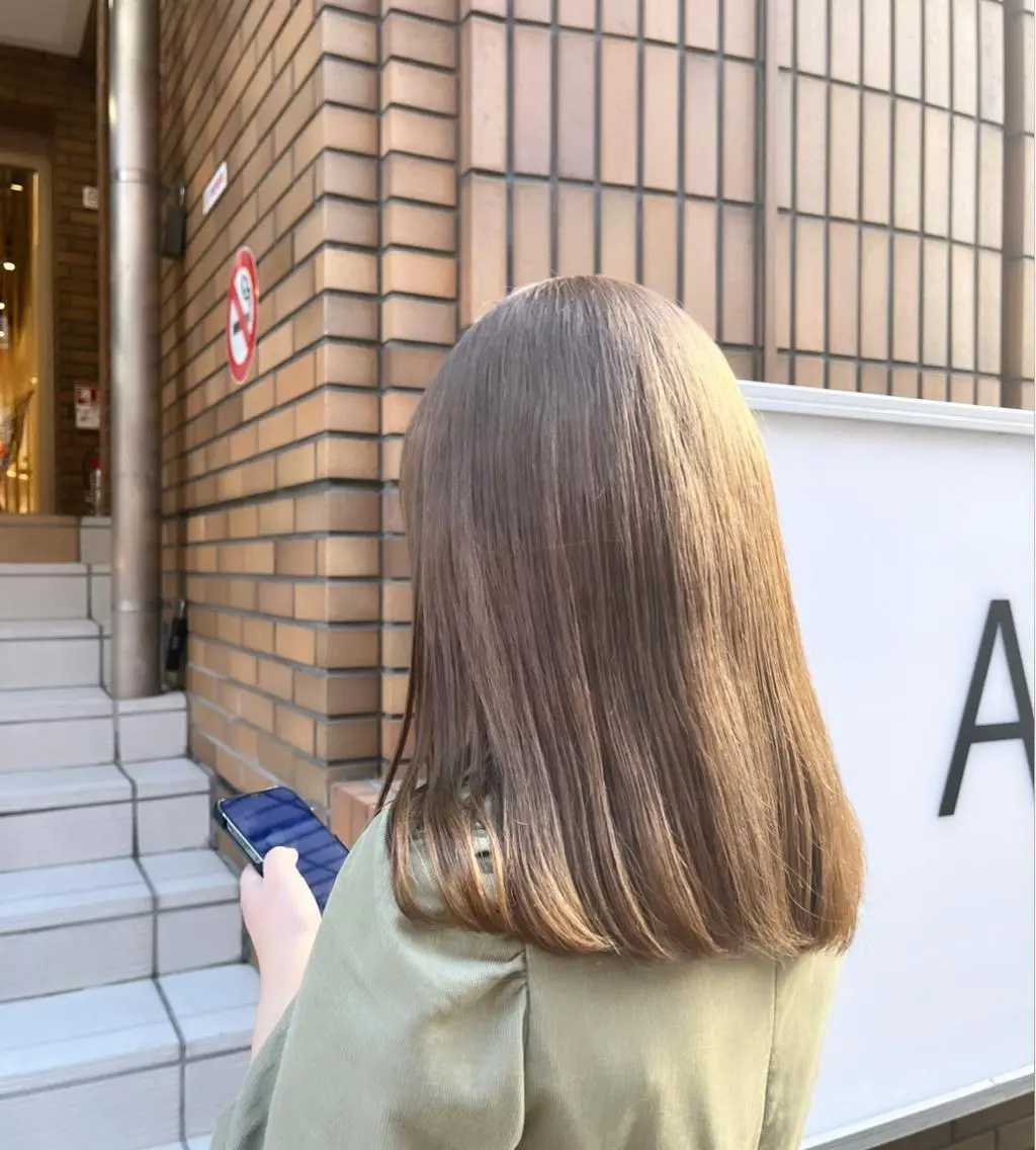 ミディアム カラー カット ヘアカラー トリートメント ヘアセット ハイトーン/レイヤー 💜Akaneのヘアスタイル