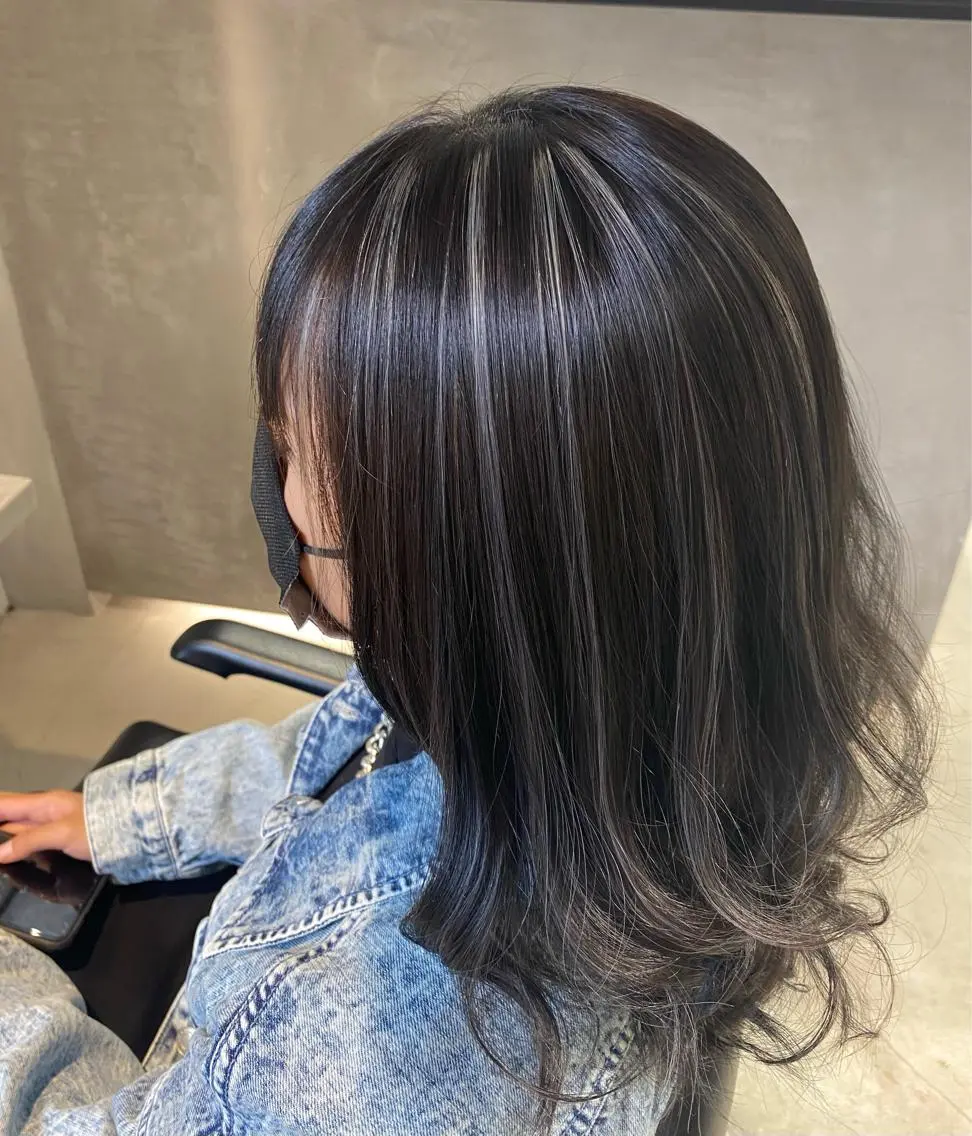 ミディアム カラー ブリーチ ハイライトカラー ハイライト ヘアカラー トリートメント 髪質改善/縮毛矯正 レイヤー/松川匠のヘアスタイル