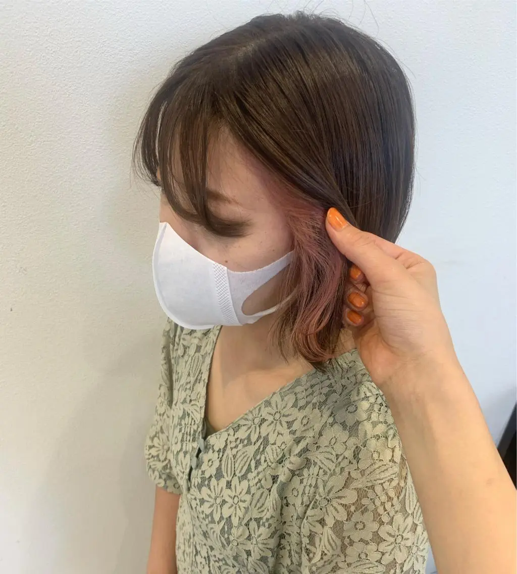 ショート カラー 長山 茉白のヘアスタイル