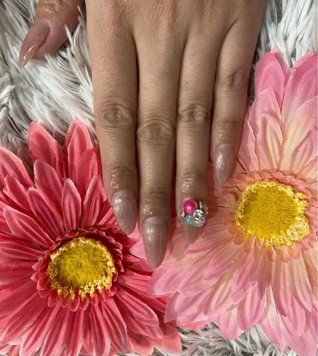 ミディアム ネイル ジェルネイル ✴︎ Delightのネイルデザイン