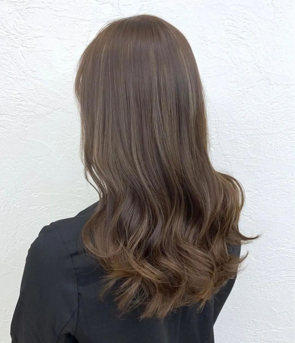 カラー 梶 久菜乃のヘアスタイル