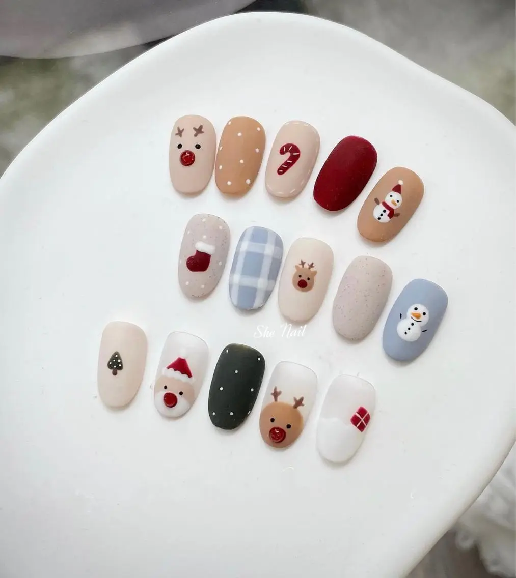 ネイル 長さ出し シンプルネイル ネイルチップ 冬ネイル クリスマス ISA_ BELLAのネイルデザイン