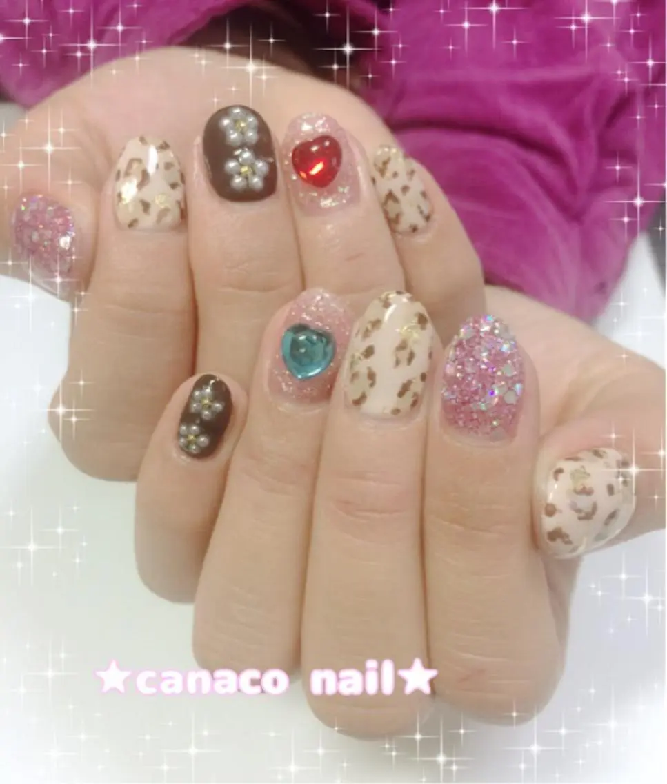 ネイル ストーンネイル ハンドネイル ハンドケア ベテランネイル cnc nailのネイルデザイン