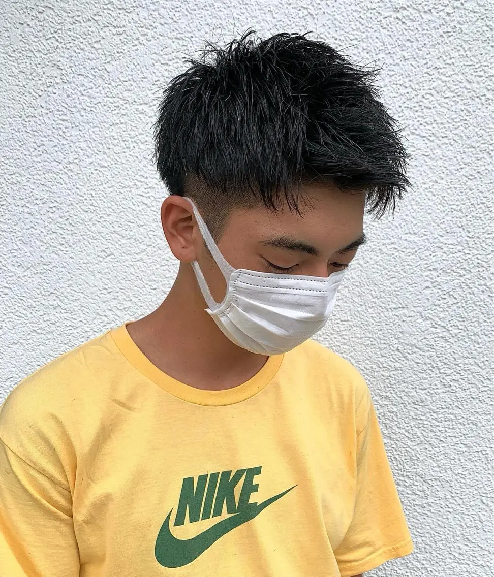 ショート ヘアアレンジ メンズ アップバング 刈り上げ ショートヘア メンズパーマ職人 加藤 弘貴のヘアスタイル