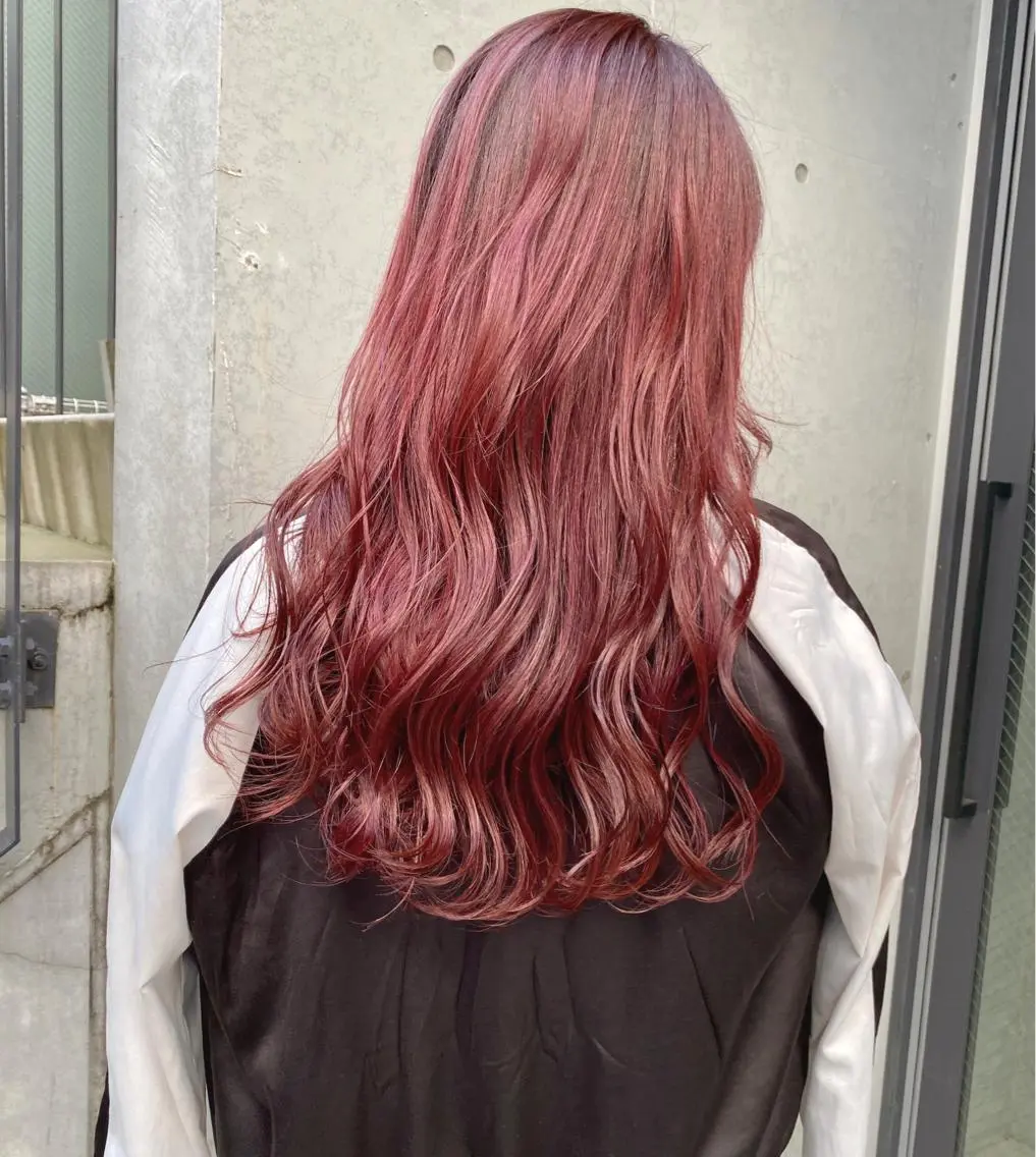 ロング カラー ヘアアレンジ ピンクカラー ブリーチダブルカラー 元町三宮/三ノ宮のヘアスタイル