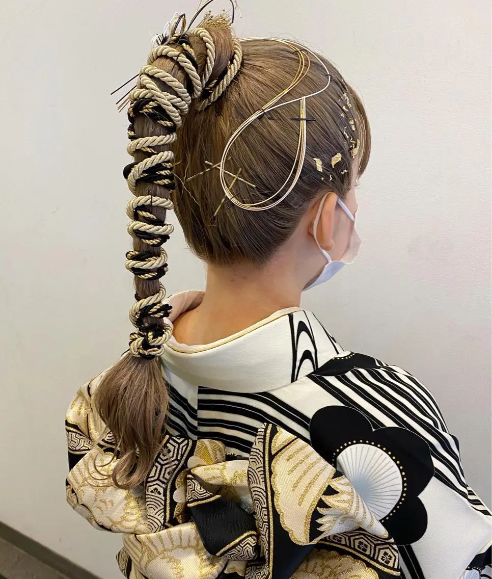 ヘアアレンジ 成人式 卒業式のヘアスタイル 🌟アレンジが似合う カラー🌟Rumiのヘアスタイル