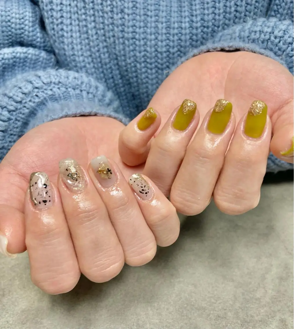 ネイル グリーン ニュアンスネイル ピスタチオネイル salon de oct.のネイルデザイン
