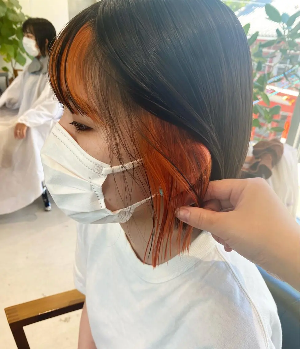 ミディアム カラー 鈴木 美紅のヘアスタイル