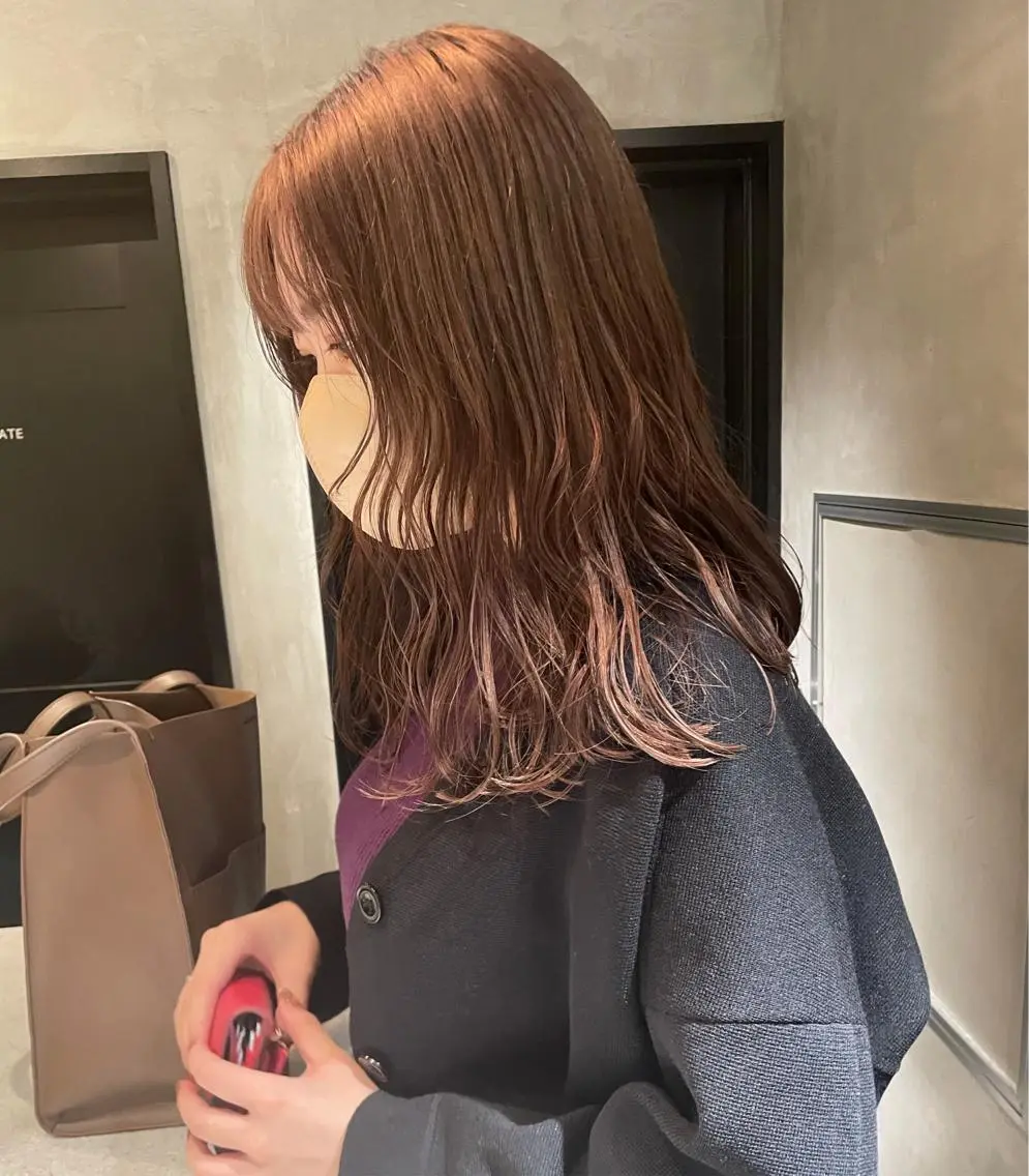 セミロング カラー カット ヘアカラー 大人girly🛋️ 🤍yukakoのヘアスタイル