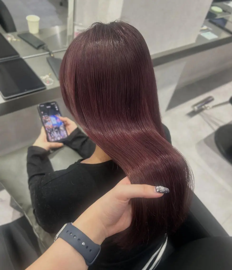 ロング カラー ショートボブ バレイヤージュ ブリーチ カシス ダブルカラー カット ヘアカラー トリートメント N° jemica 札幌のヘアスタイル