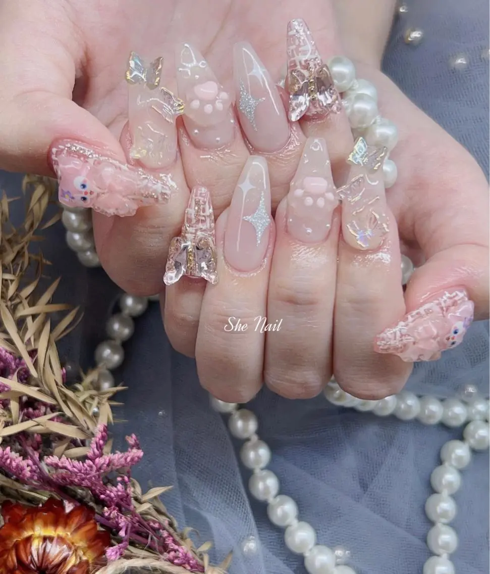 ネイル 長さ出し 持ち込み ネイルチップ ハンドネイル ISA_ BELLAのネイルデザイン