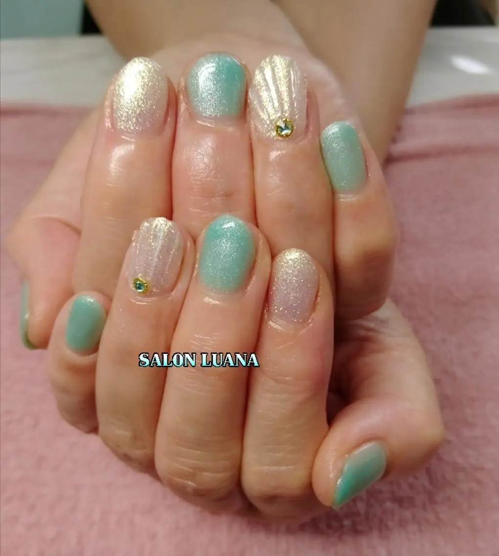 ネイル ハンドネイル LUANA TAKAHASHIのネイルデザイン