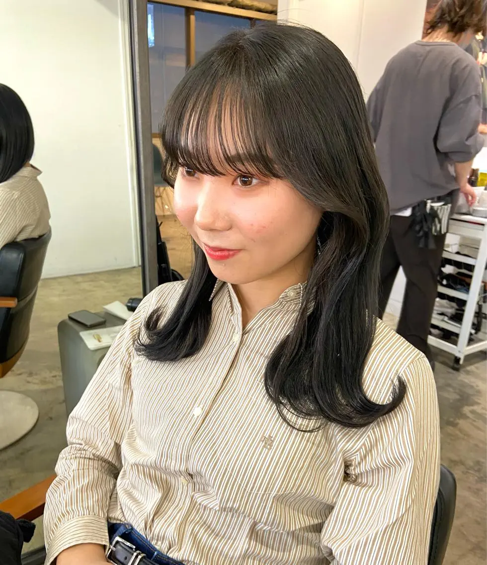 ミディアム カラー 透明感カラー グレージュ オリーブグレージュ オリーブグレー カット ヘアカラー トリートメント 🪽似合わせカラー RENA.🪽🩶のヘアスタイル