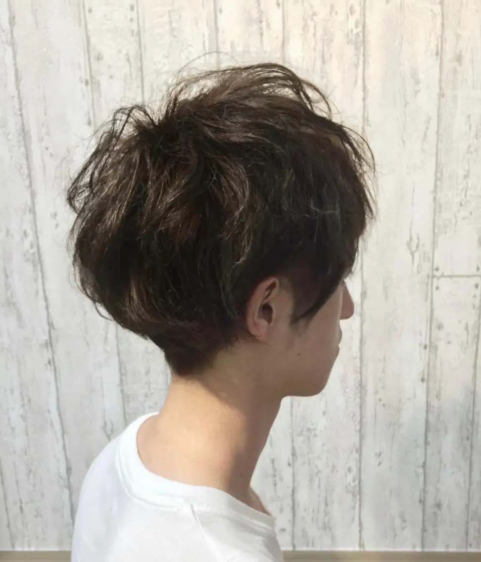 カラー メンズ ブラウンカラー ブリーチカラー🎀 エクステmiinaのヘアスタイル