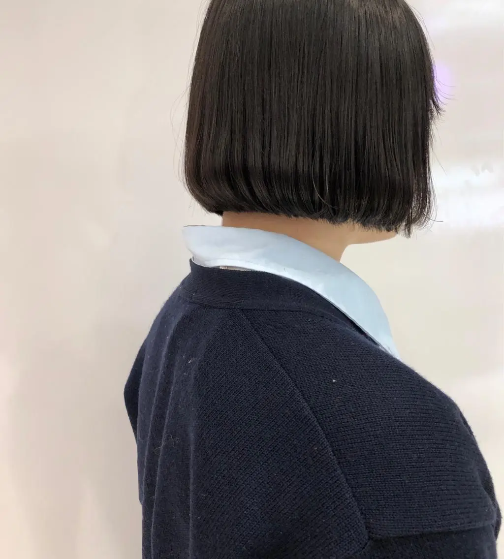 ショート タンバルモリ 縮毛矯正 相川 愛実のヘアスタイル