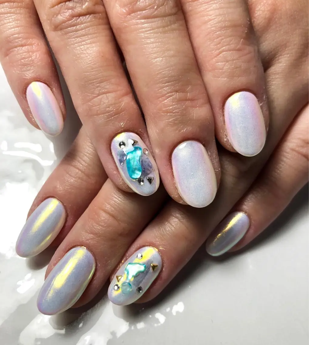ミディアム ネイル ブルー ミラーネイル ピンク ホワイト LUNE NAILのその他イメージ
