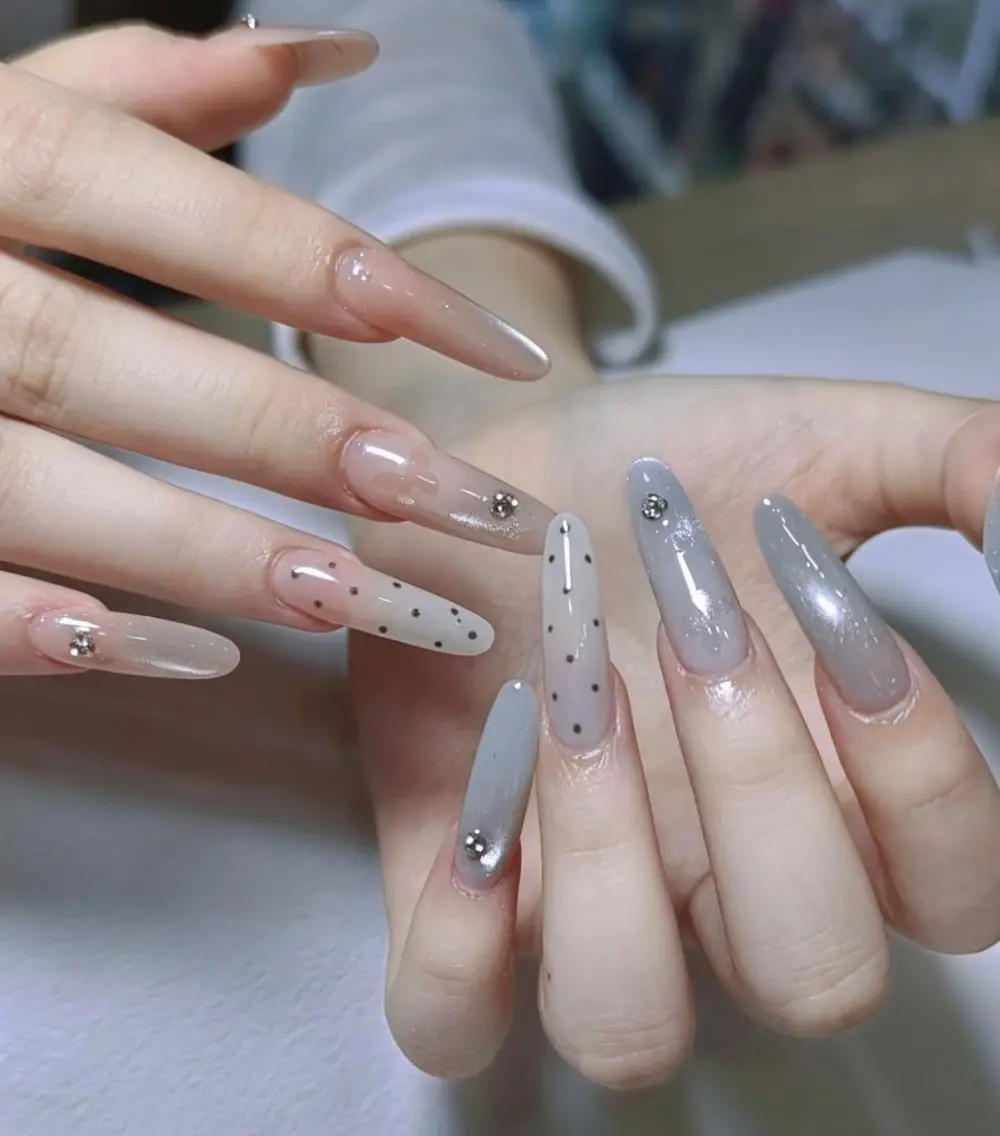 ネイル オーロラネイル ブルー チークネイル フットネイル フレンチネイル ╹◡╹MimoEye lash🌻Nailのマツエク・マツパデザイン