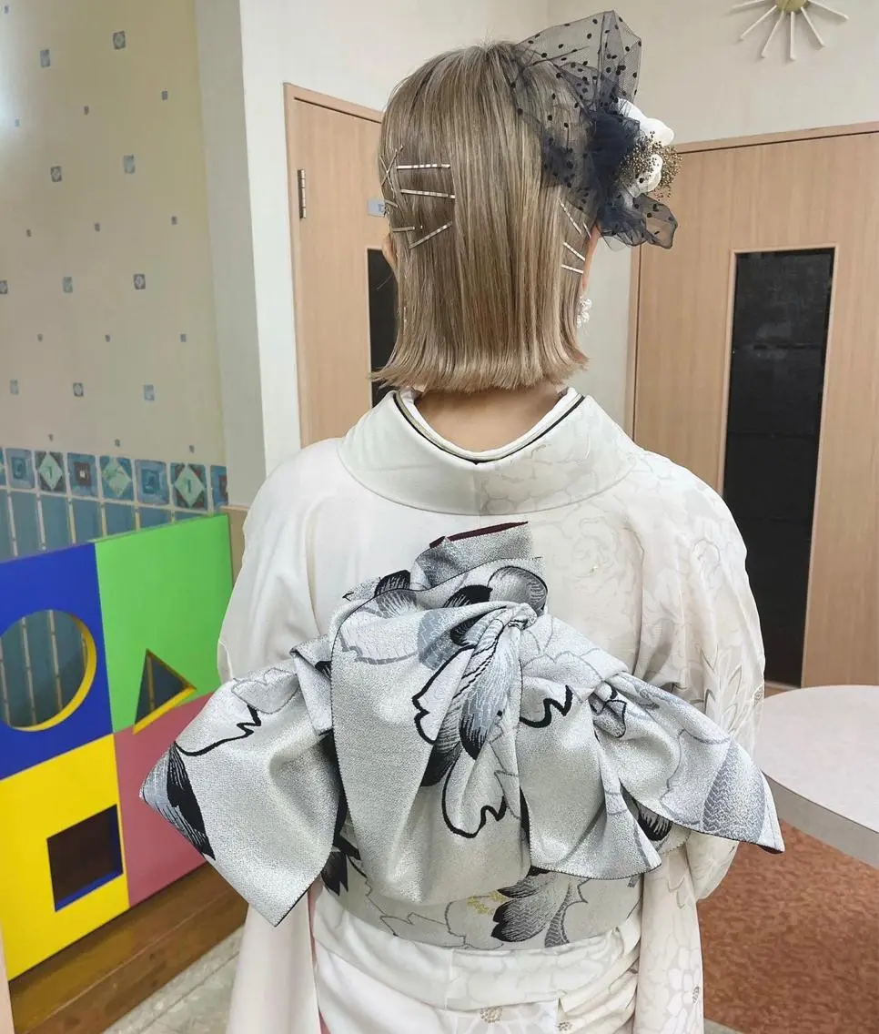 ショート ヘアアレンジ 成人式 yui .のヘアスタイル