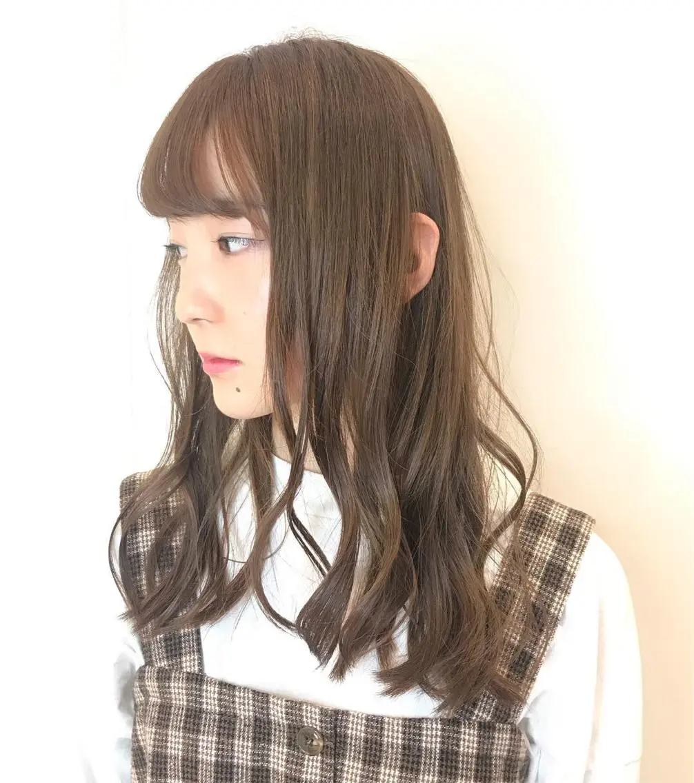 ロング カラー ベージュカラー ブリーチ ケアブリーチ カット ヘアカラー トリートメント インナーエクステ渋谷 🦋KAJIのヘアスタイル