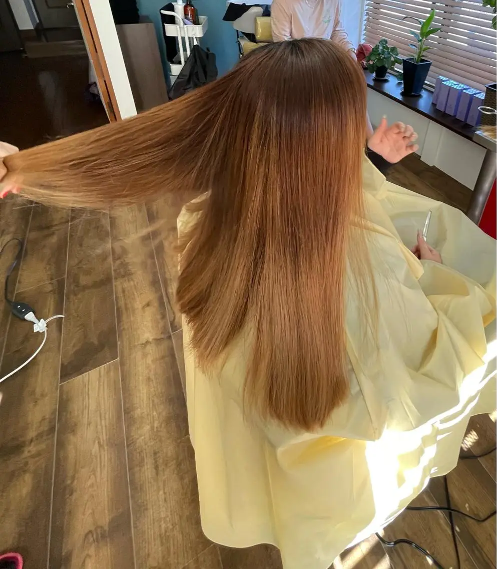 ロング ヘアカラー 大和田 朱美のヘアスタイル