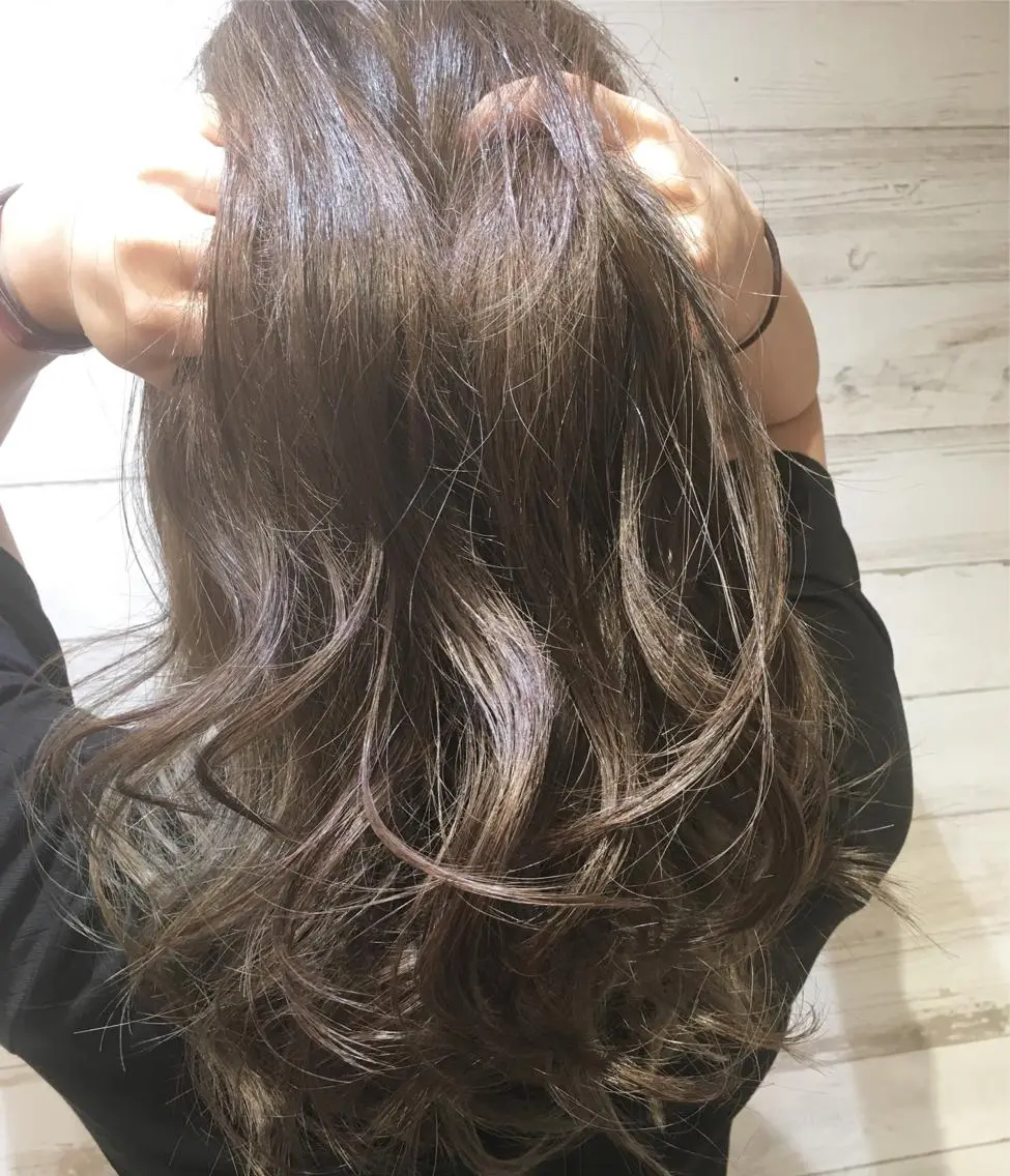 ミディアム カラー グレージュ イルミナカラー 松田 和樹のヘアスタイル