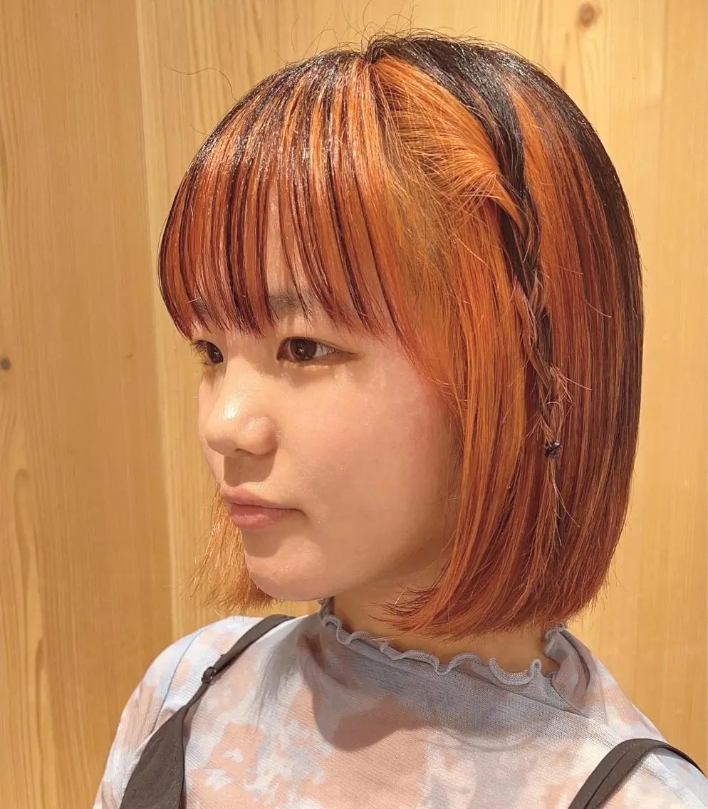 ショート カラー 切りっぱなしボブ 黒髪 オレンジ ボブ カット ヘアカラー トリートメント スキバサミを使わない カット🌼唯🌼のヘアスタイル