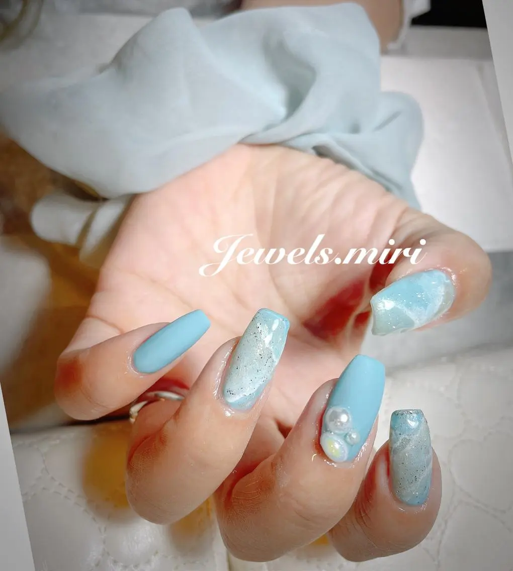 ネイル ブルー ジェルネイル マットネイル ニュアンスネイル 春ネイル ネイルサロン Jewels Mのネイルデザイン