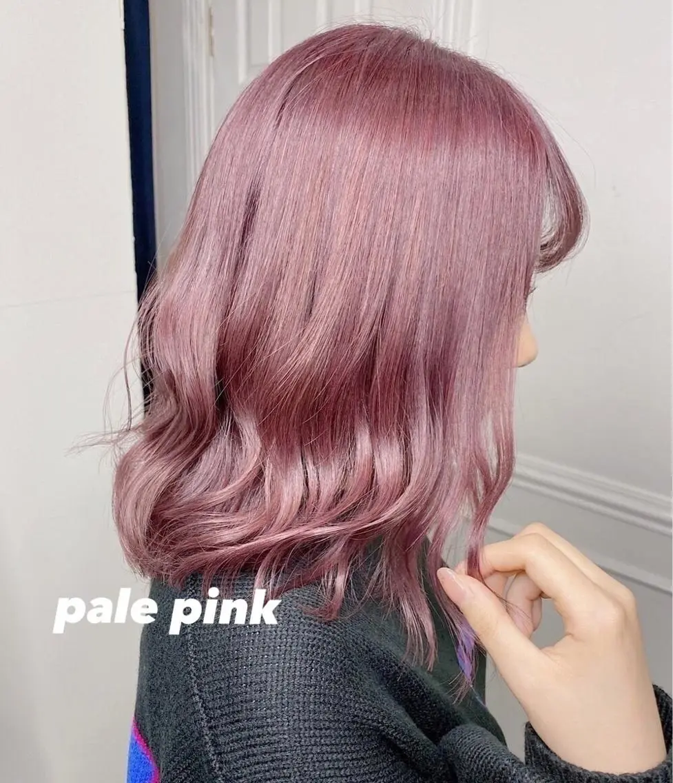 セミロング カラー ヘアアレンジ ブリーチ ピンクカラー メンズ似合わせ🪞 kotoriのヘアスタイル