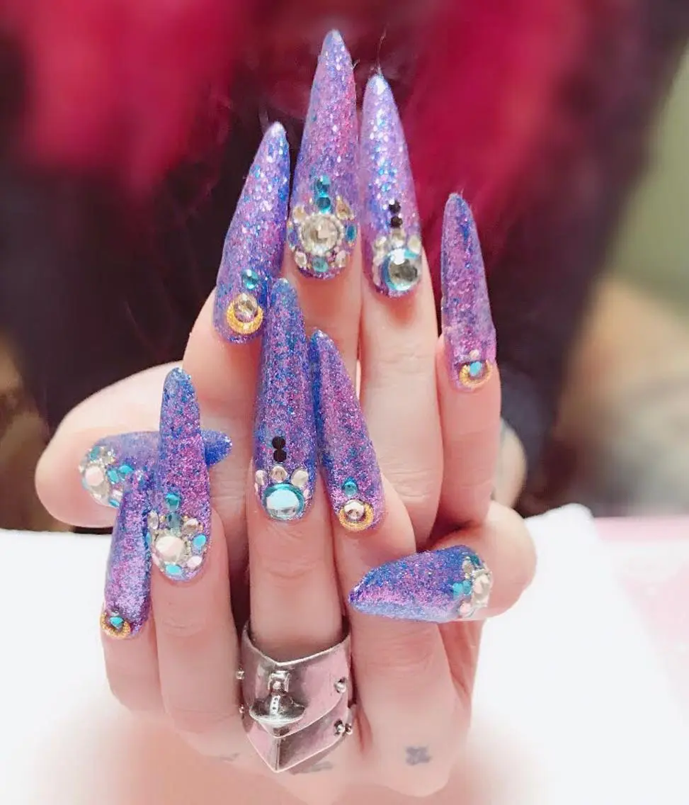 ロング カラー ロング SINCERELY シンシアリー🌈のネイルデザイン
