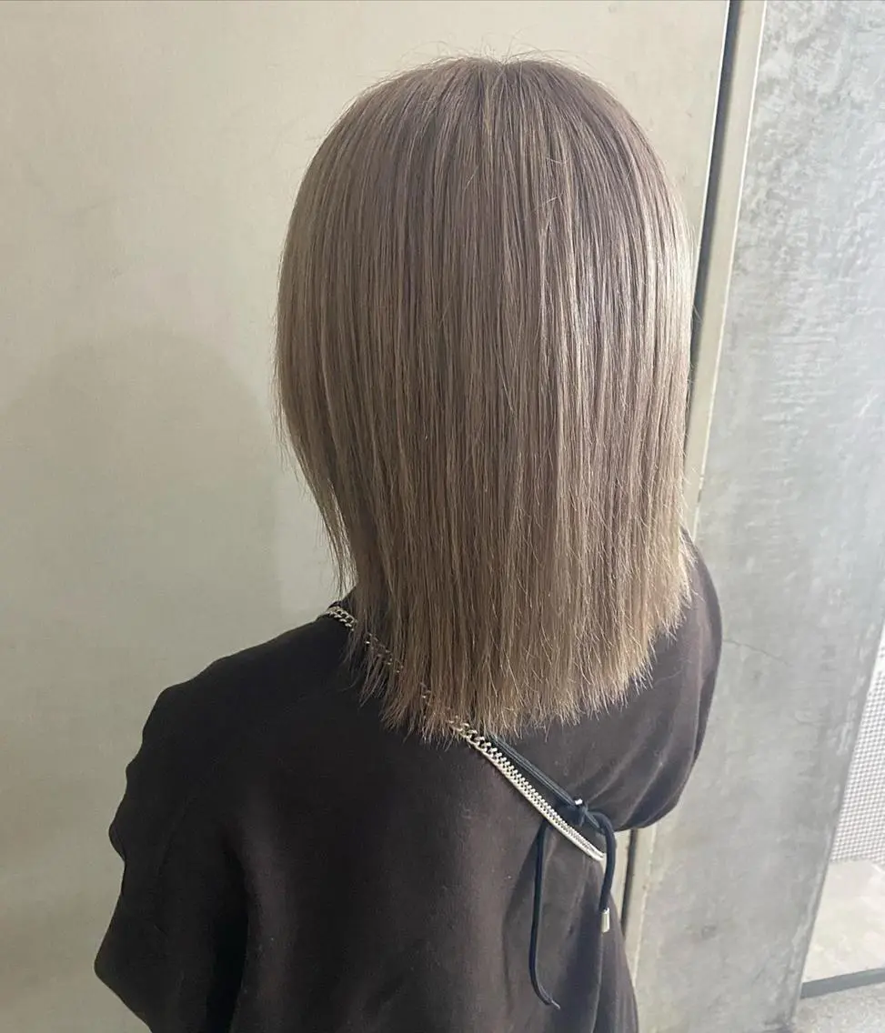 ミディアム カラー ブリーチ ダブルカラー ハイトーンカラー 清村 和音のヘアスタイル