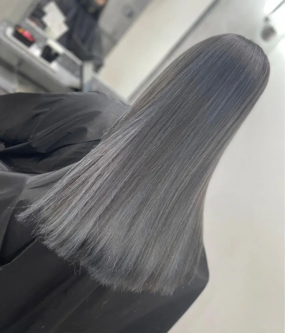 ロング カラー ヘアアレンジ バレイヤージュ デザインカラー ハイライトカラー インナーカラー ハイライト VIM hairおもろまち店のヘアスタイル