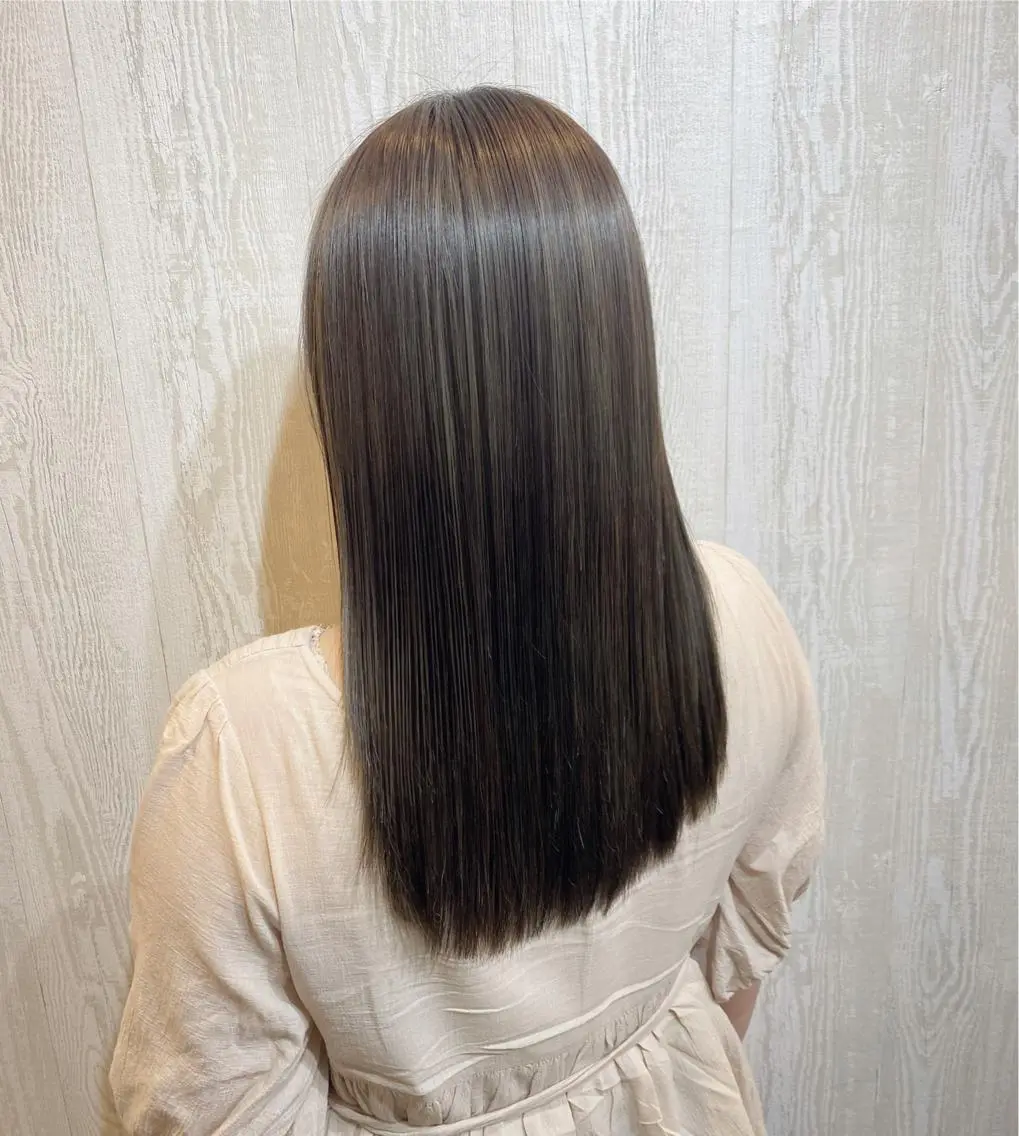 セミロング カラー ヘアカラー トリートメント TELA HAIR 副代表　岡田のヘアスタイル