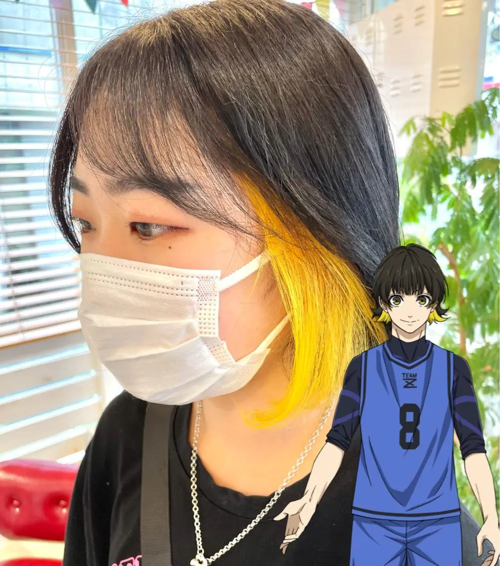 ショート カラー ブルーカラー インナーカラー 推し ブリーチ 髪質改善のヘアスタイル