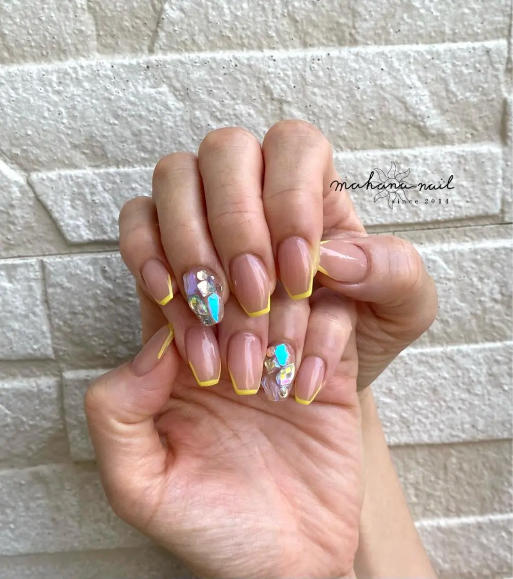 ネイル 持ち込み ストーンネイル mahana nailのネイルデザイン
