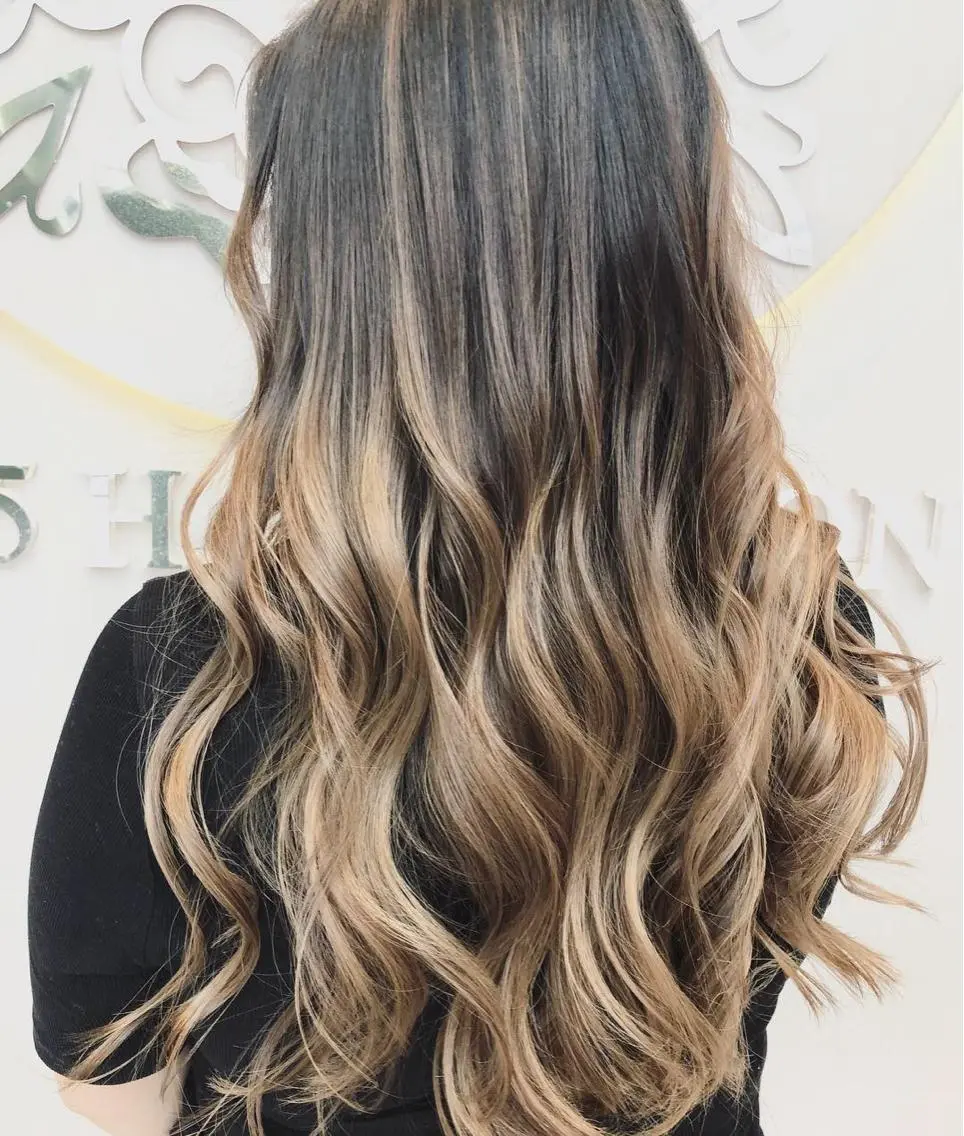 ロング カラー バレイヤージュ レイヤーカット ハイトーン×髪質改善 KENTAのヘアスタイル