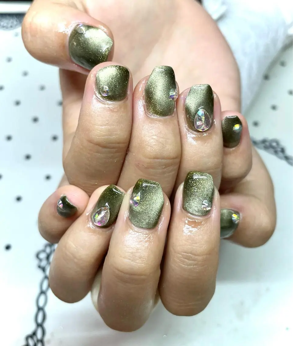 ネイル ストーンネイル nailist cocoのネイルデザイン