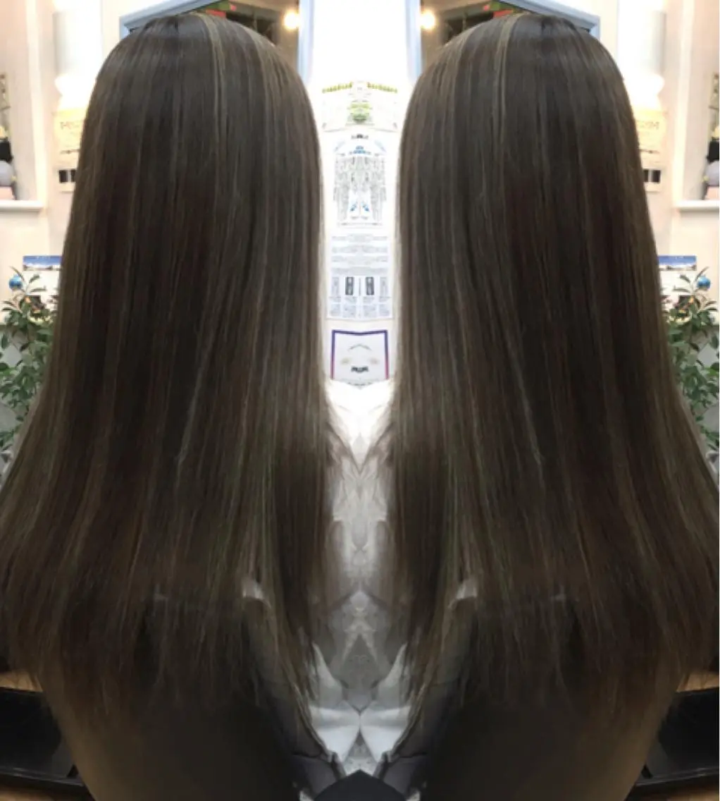 ロング カラー マツエク・マツパ グレージュ ハイライトカラー 外国人風カラー ハイライト ヘアカラー 三輪 太一のヘアスタイル