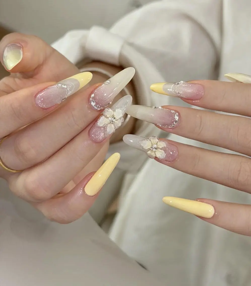 ネイル ねね🎀 Melia nailのネイルデザイン