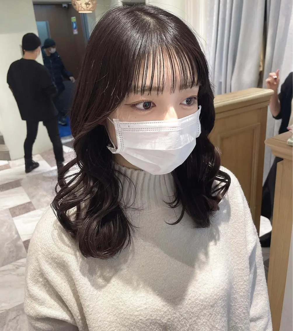 セミロング カラー ベージュカラー 黒髪 ブリーチ ブルーカラー ブルーブラック カット トリートメント 木屋元一/透明感 /前髪/レイヤーのヘアスタイル