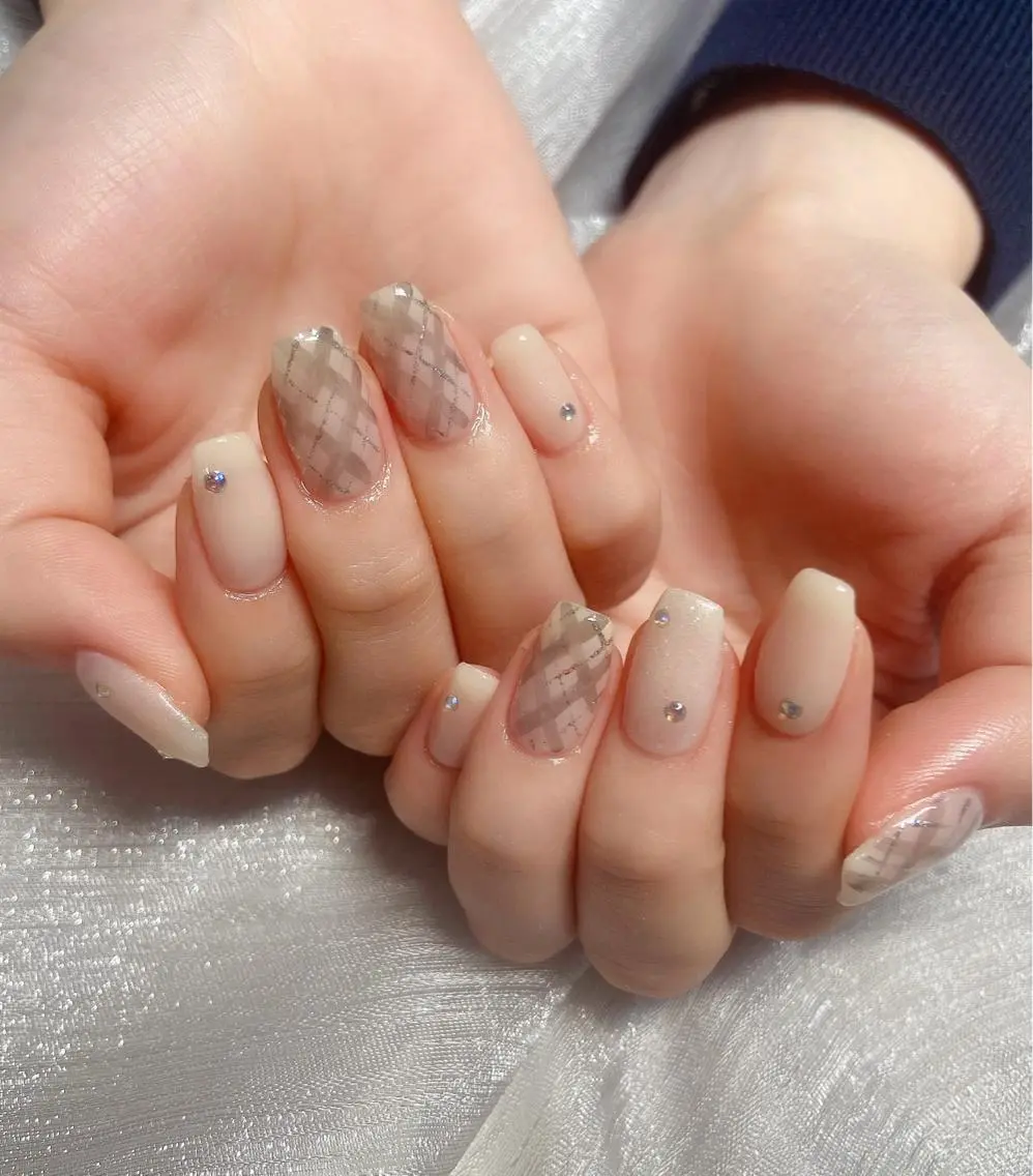 ネイル ハンドネイル ＆ME アンドミーのネイルデザイン
