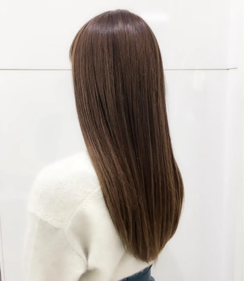 ロング パーマ ストレートパーマ 趙 英来のヘアスタイル
