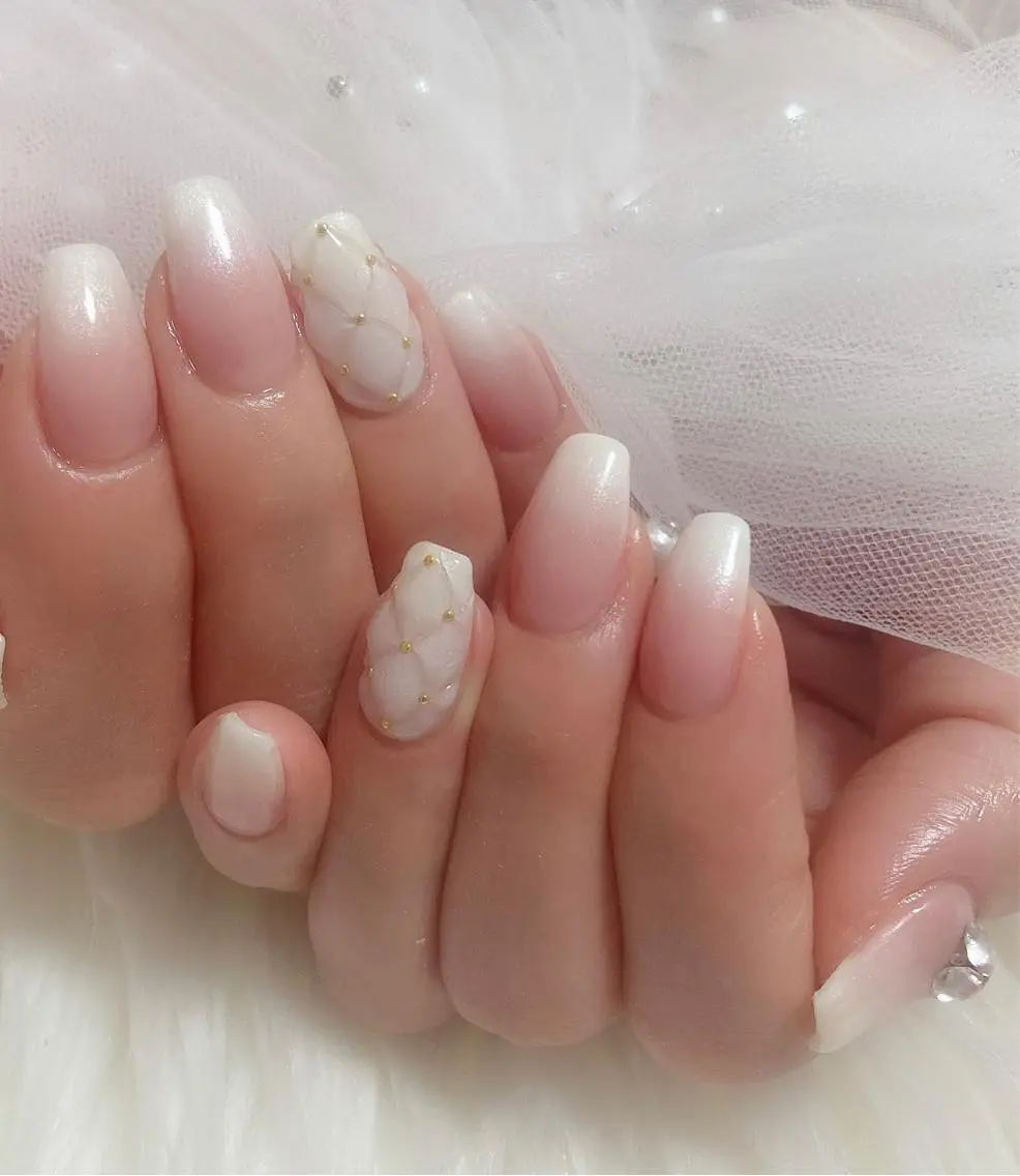 ネイル ハンドネイル ＆ME アンドミーのネイルデザイン
