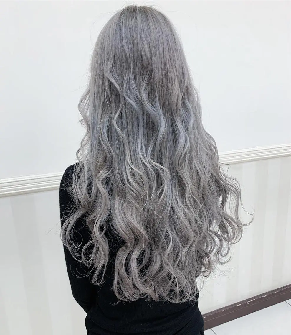 ロング カラー グレージュ カット ヘアカラー トリートメント ブリーチ/バレイヤ ージュ川端裕司のヘアスタイル