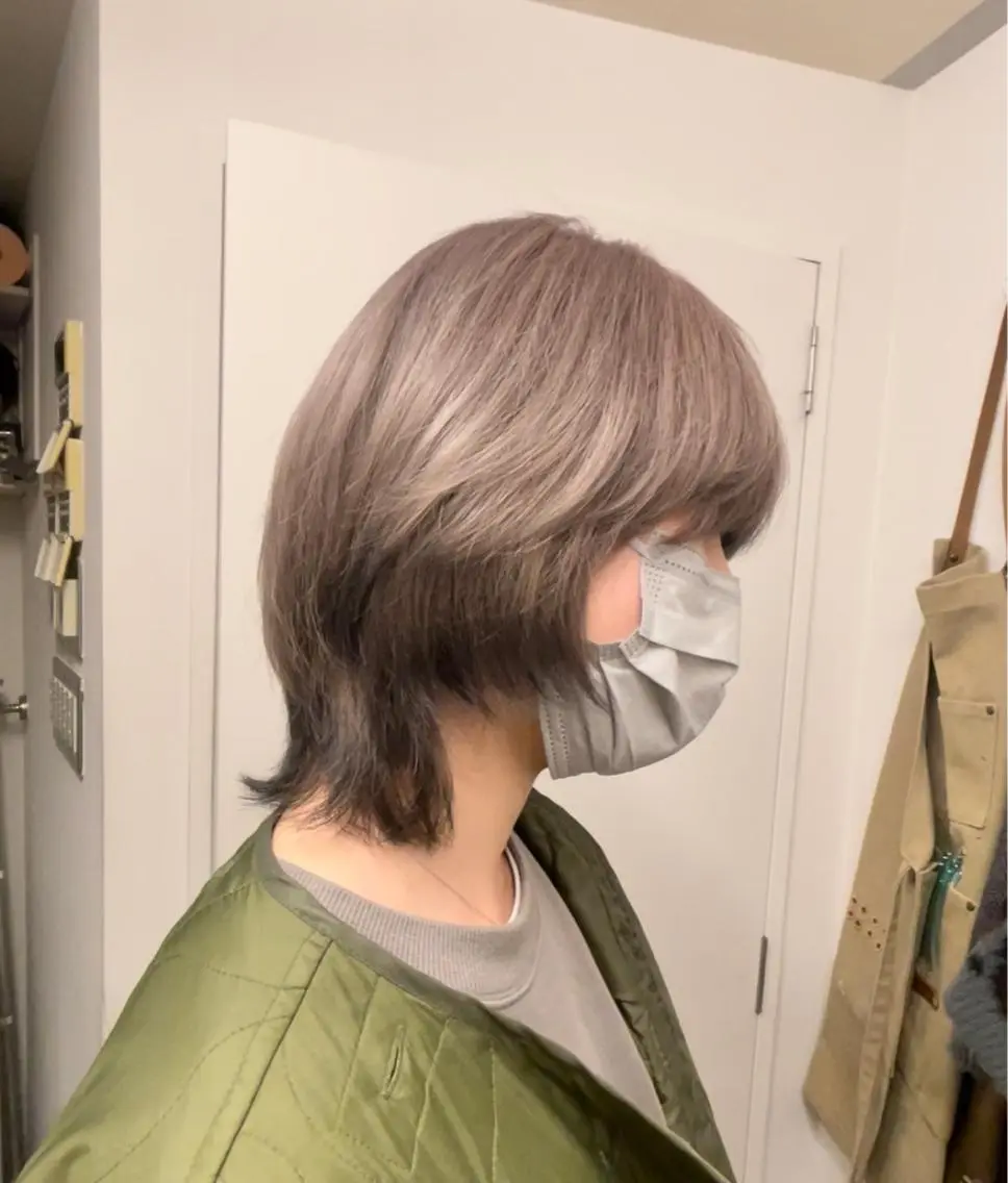 ミディアム 前田 菜奈子のヘアスタイル